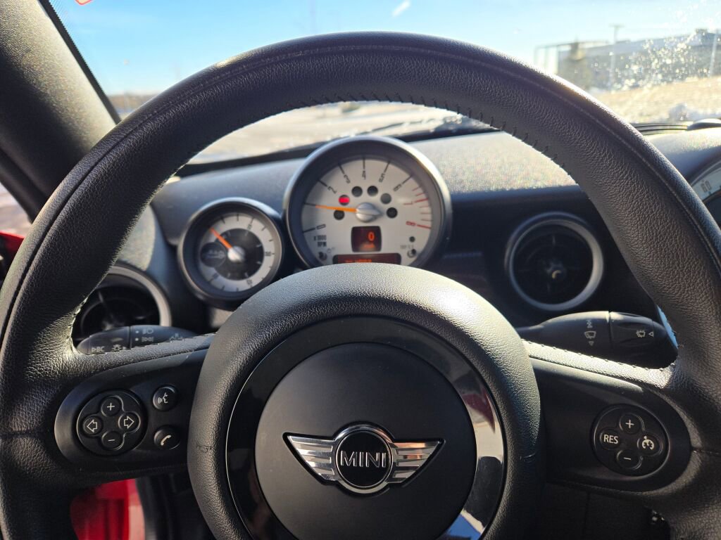 Used 2014 MINI Cooper Roadster S image 22