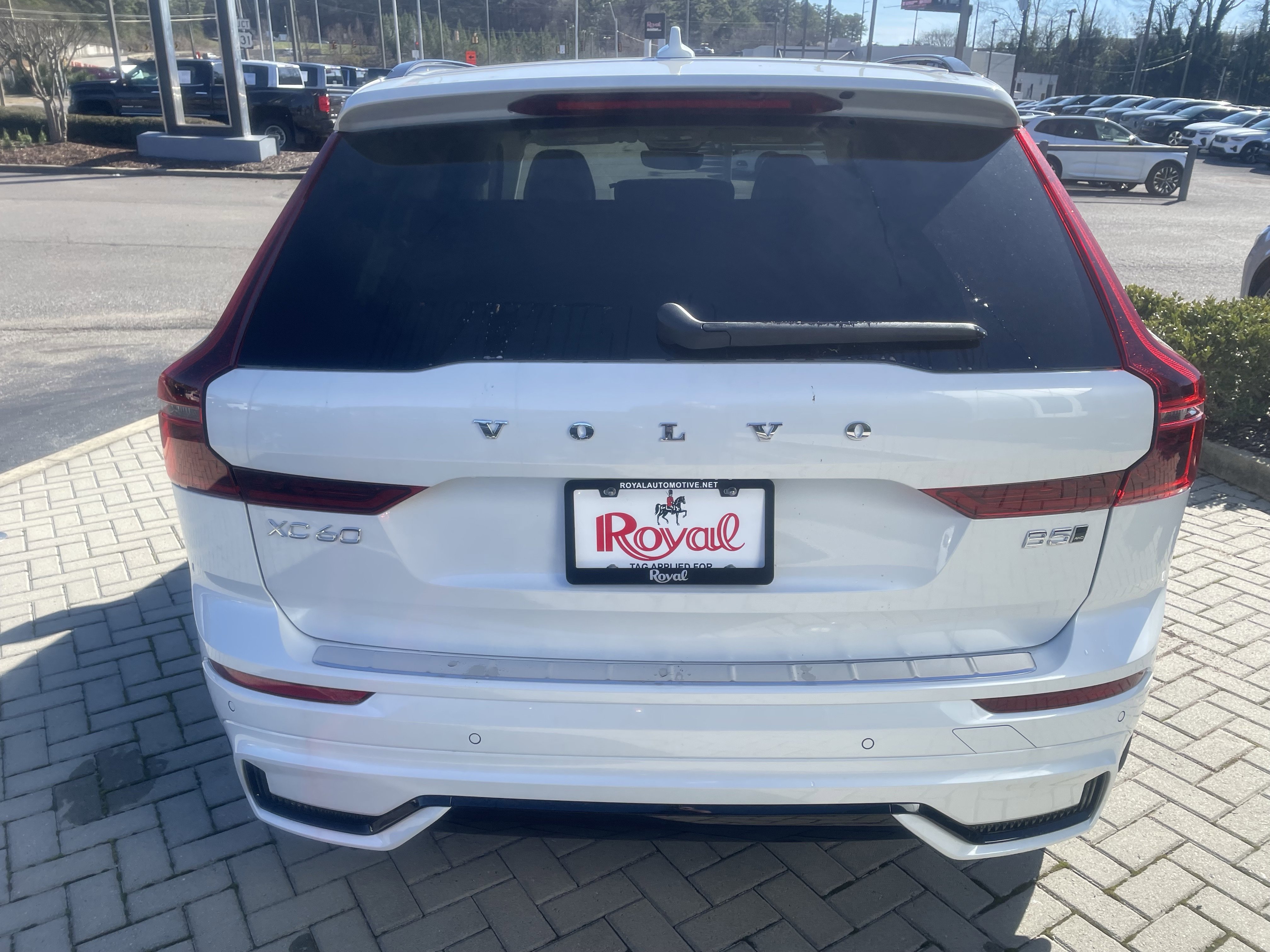 New 2026 Volvo XC60 B5 Ultra w/ Protection Package Premier image 5