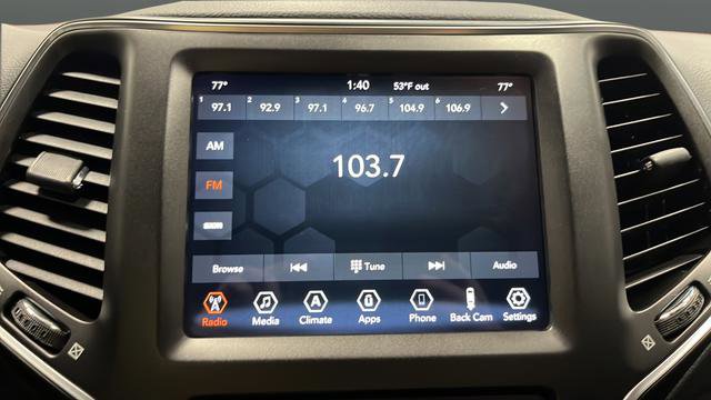 Used 2020 Jeep Cherokee Trailhawk AWD/4WD image 14