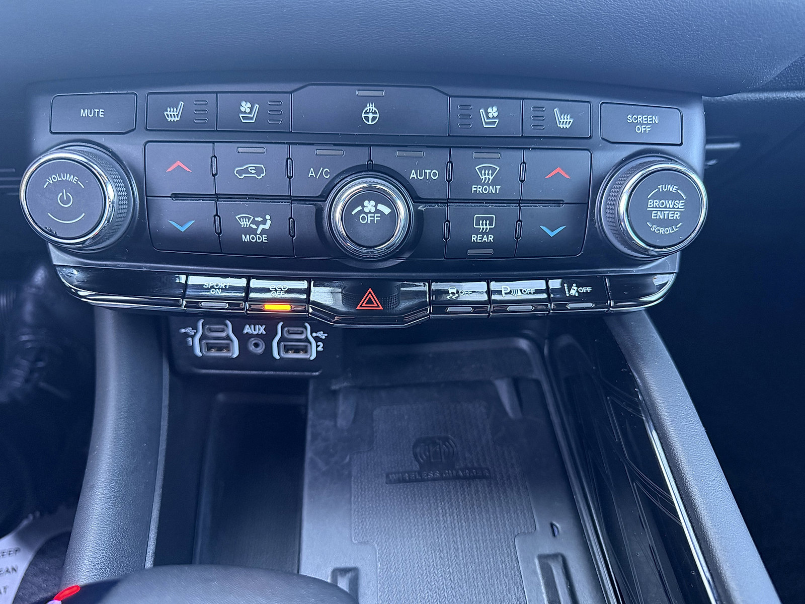 Used 2022 Dodge Durango Citadel image 25