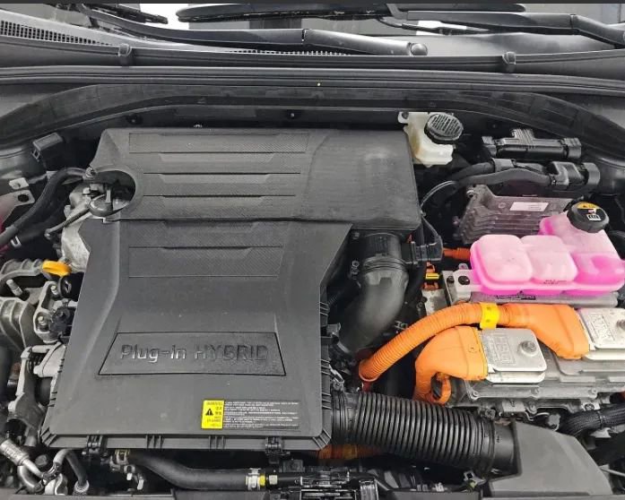 Used 2021 Hyundai Ioniq Limited FWD image 6