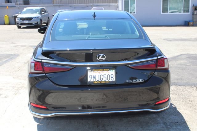 Used 2024 Lexus ES 300h w/ Accessory Package (Z1) FWD image 5