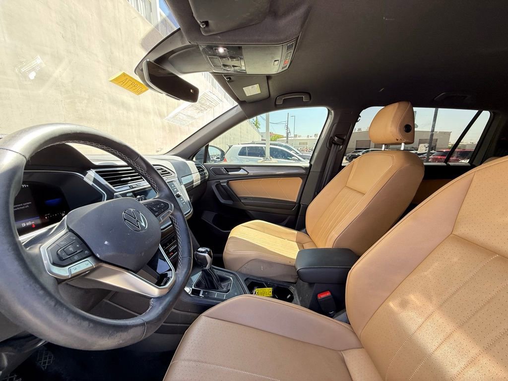 Used 2022 Volkswagen Tiguan SE FWD image 5
