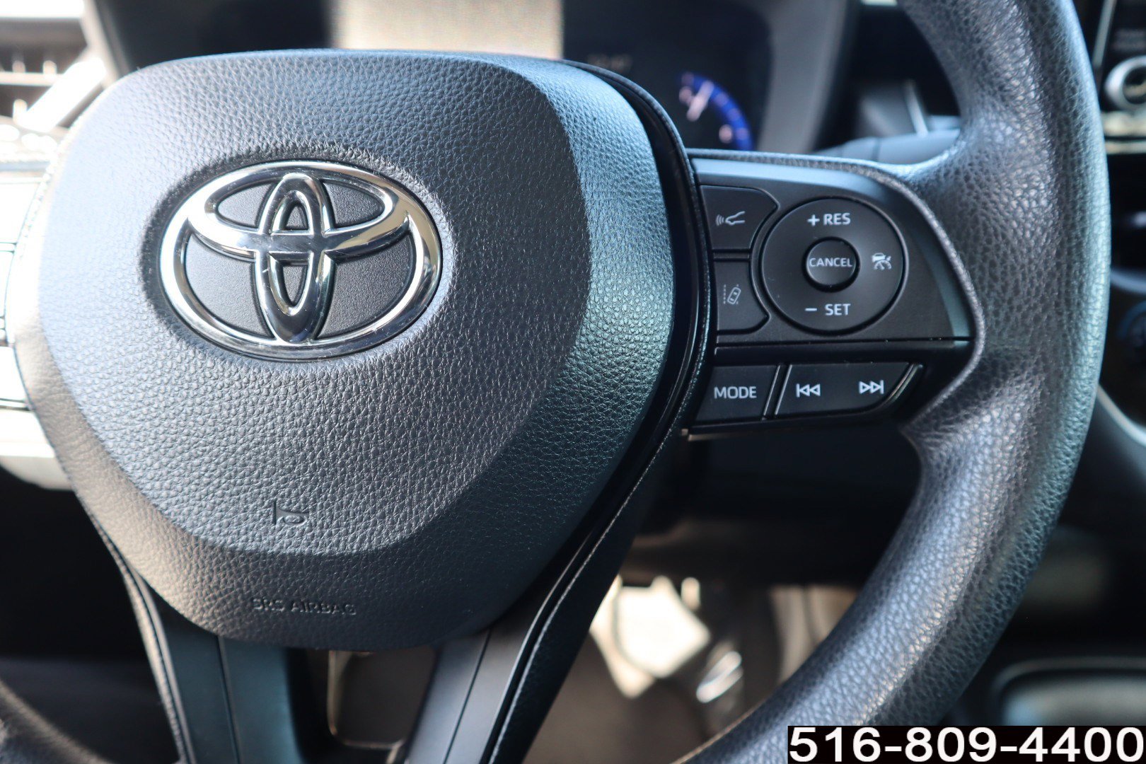 Used 2022 Toyota Corolla LE FWD image 16