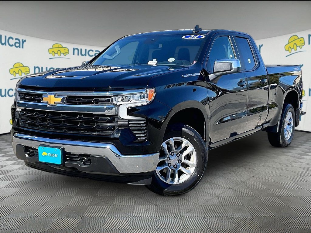 Used 2024 Chevrolet Silverado 1500 LT AWD/4WD image 3