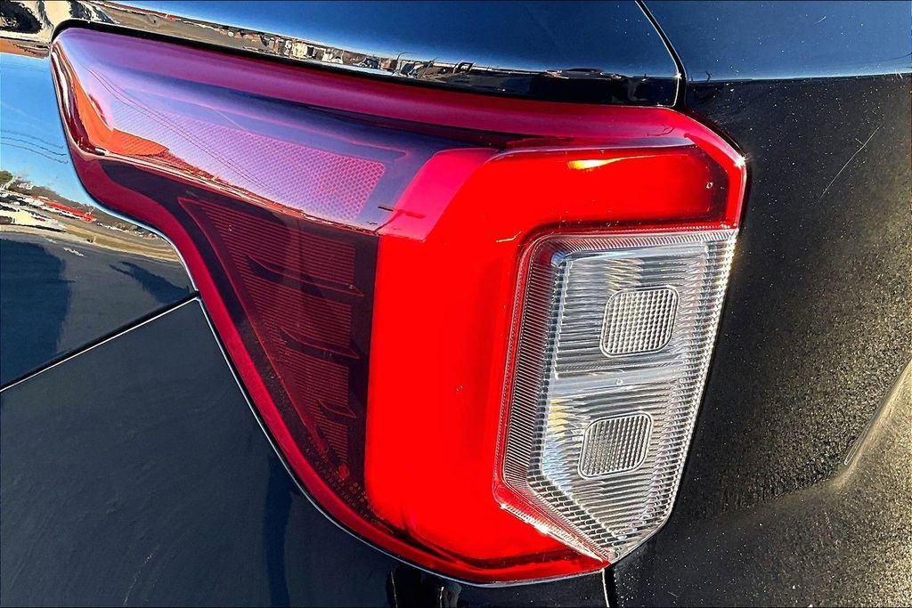 Used 2020 Ford Explorer ST image 31