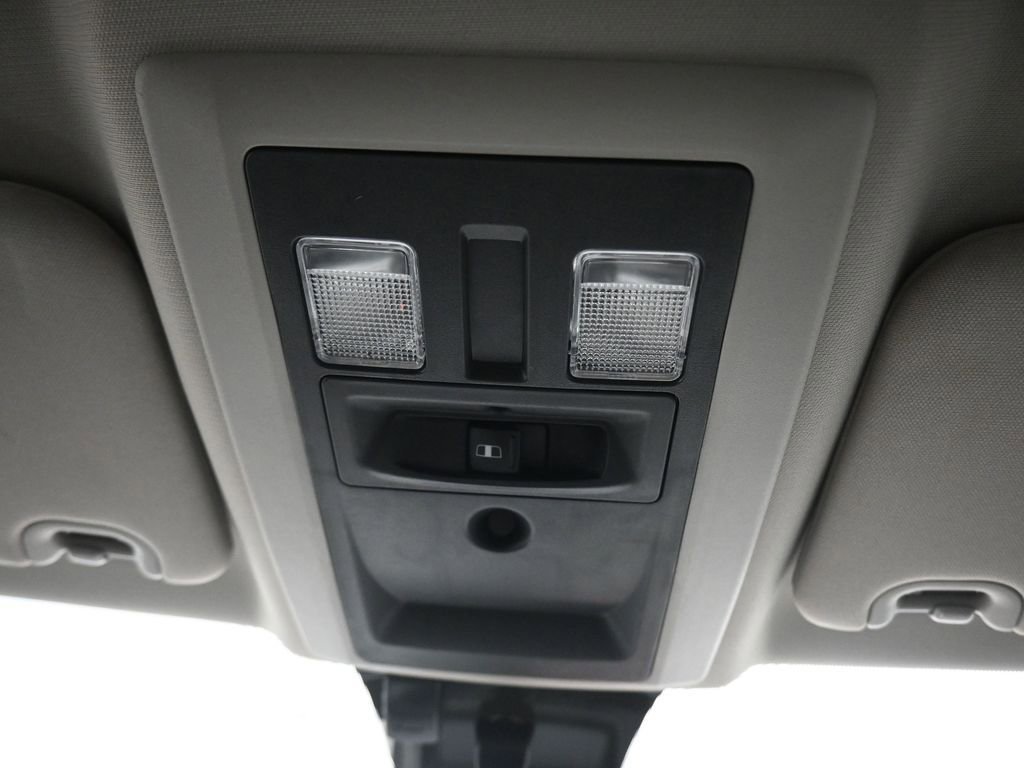 Used 2018 RAM 1500 Classic SLT AWD/4WD image 23