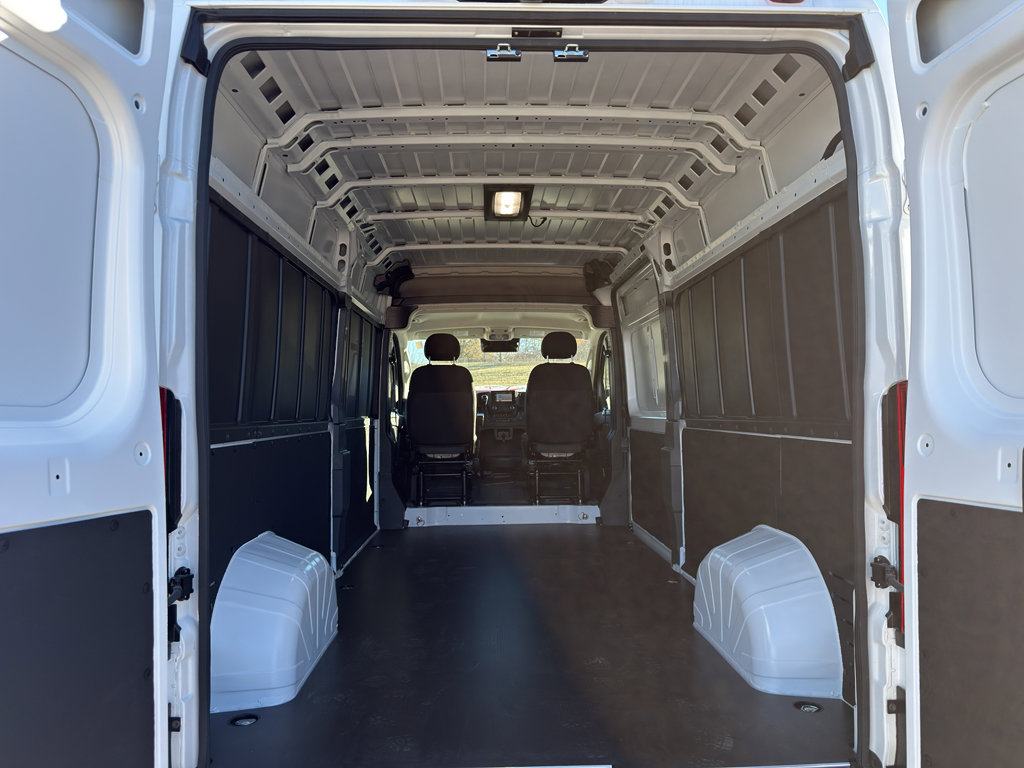 New 2026 RAM ProMaster 2500 w/ Convenience Group image 30