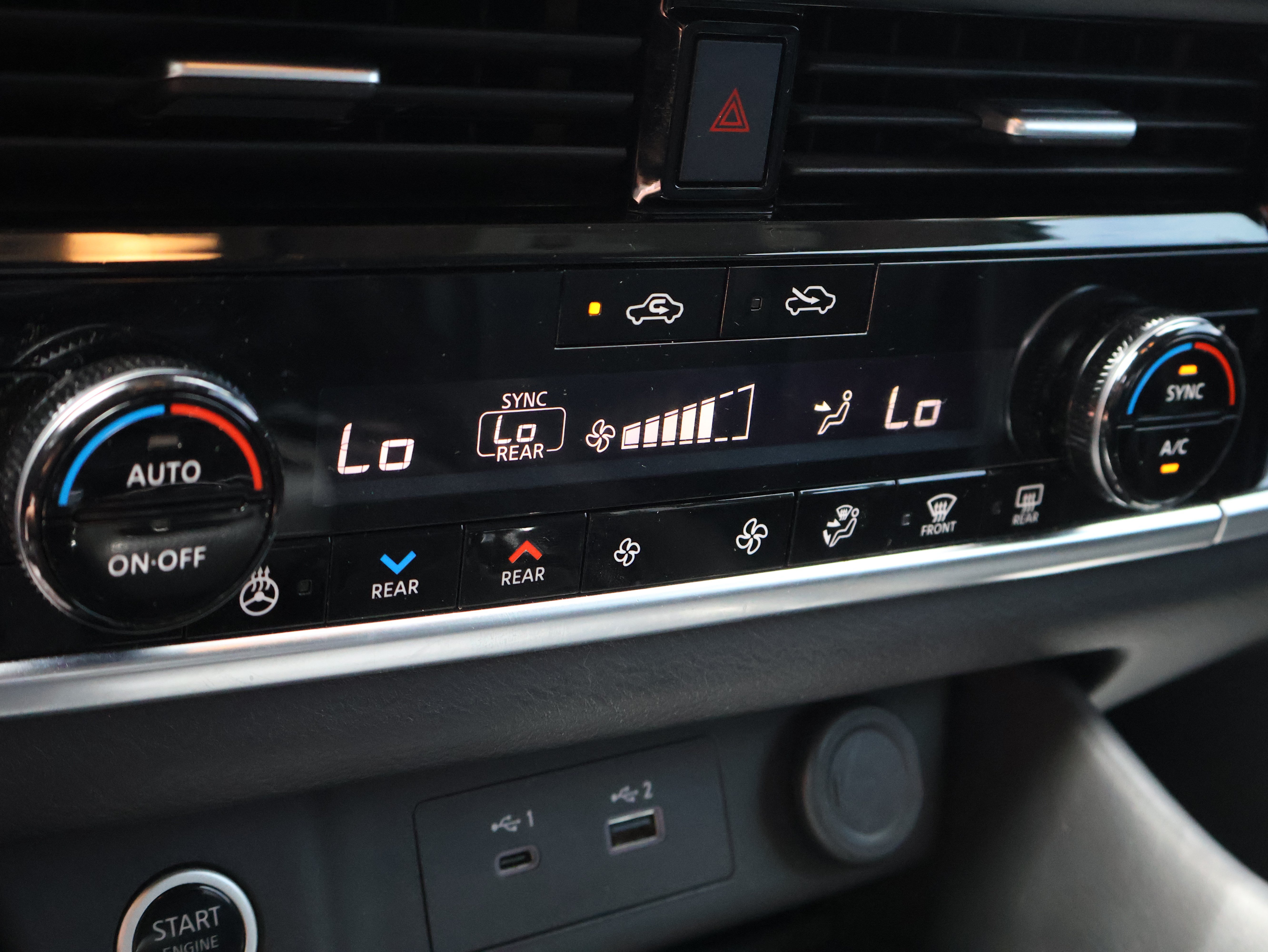 Used 2023 Nissan Rogue SL w/ SL Premium Package FWD image 21