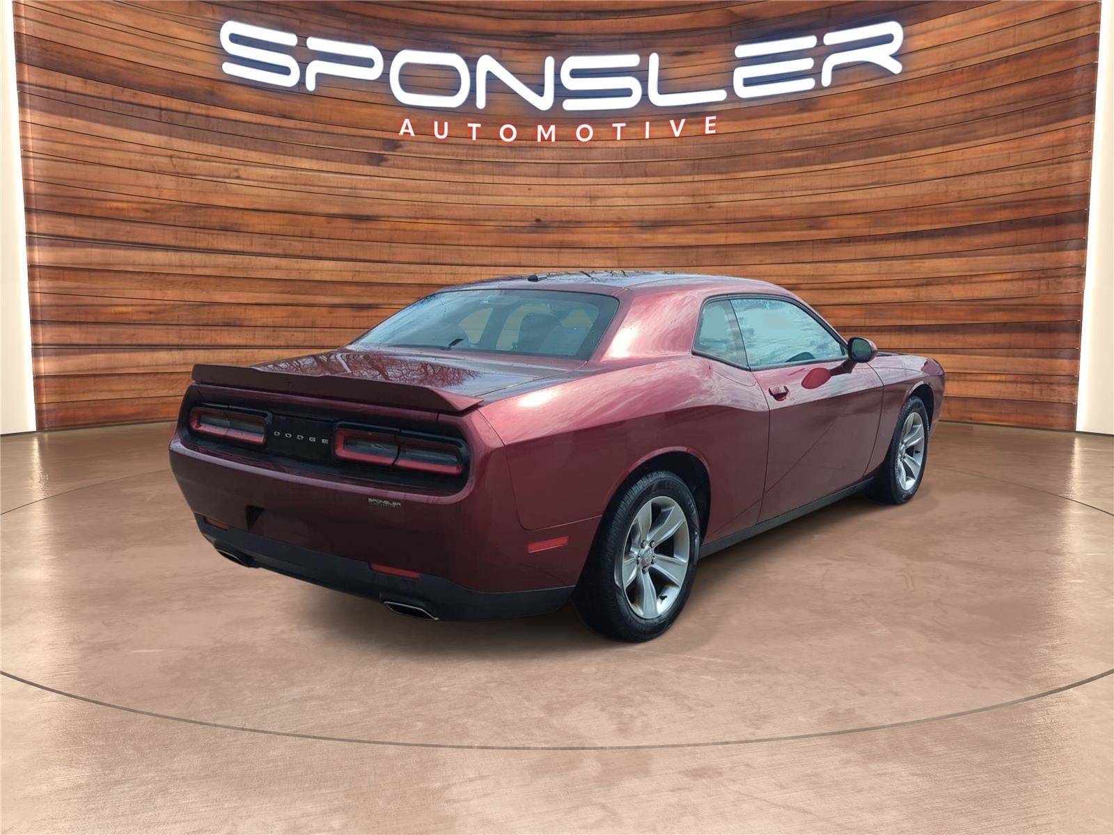 Used 2020 Dodge Challenger SXT w/ Driver Convenience Group RWD image 7