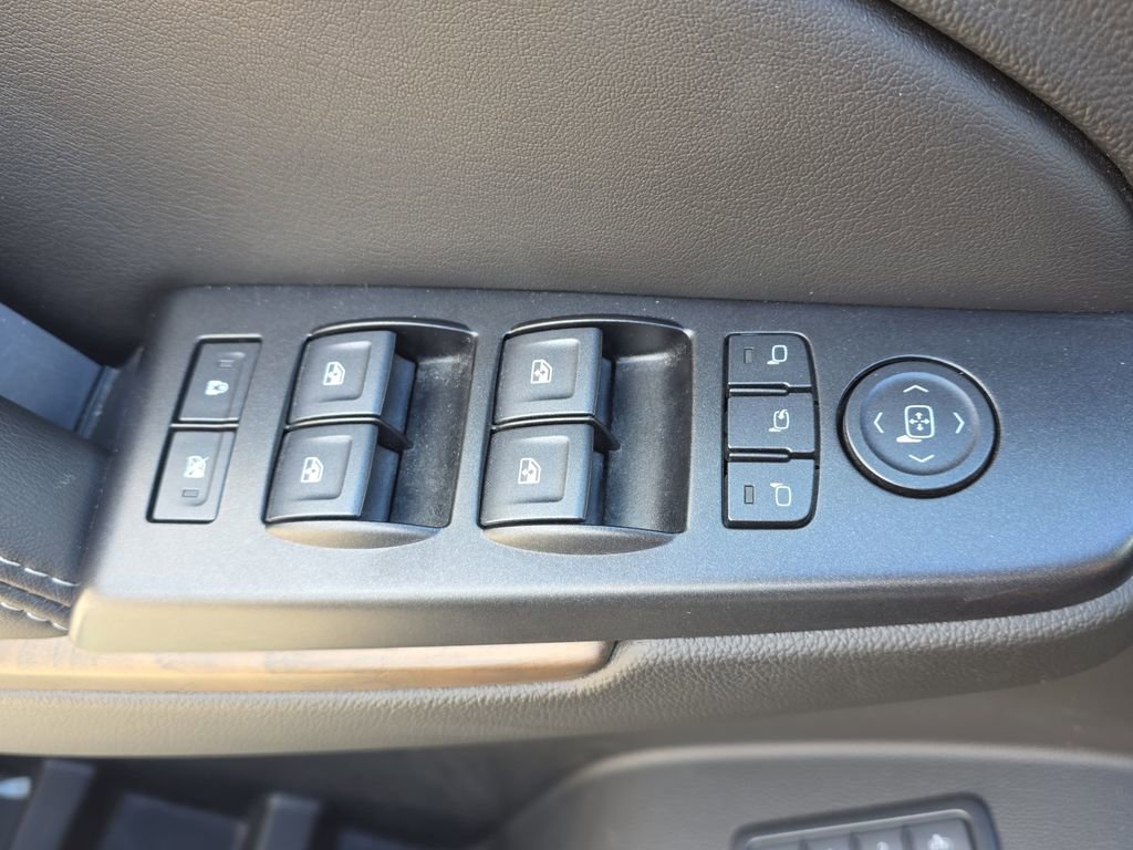 Used 2018 GMC Yukon Denali AWD/4WD image 31