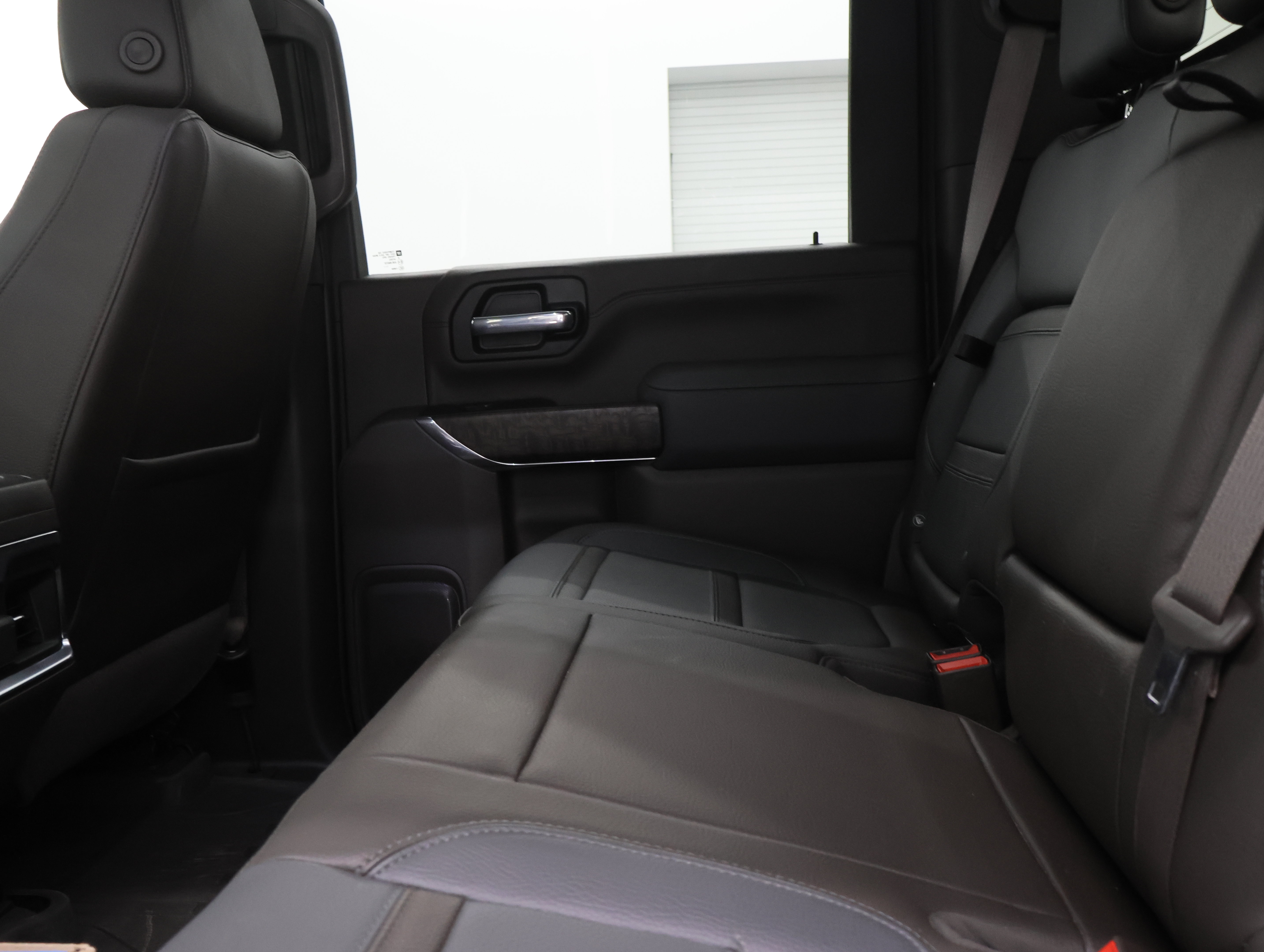 Used 2022 GMC Sierra 3500 Denali w/ Denali Ultimate Package AWD/4WD image 44