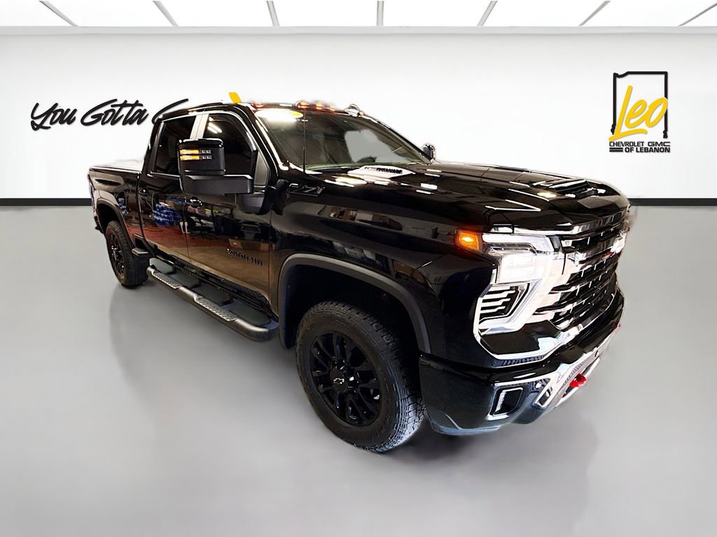Used 2025 Chevrolet Silverado 2500 LT w/ Trail Boss Package AWD/4WD image 3