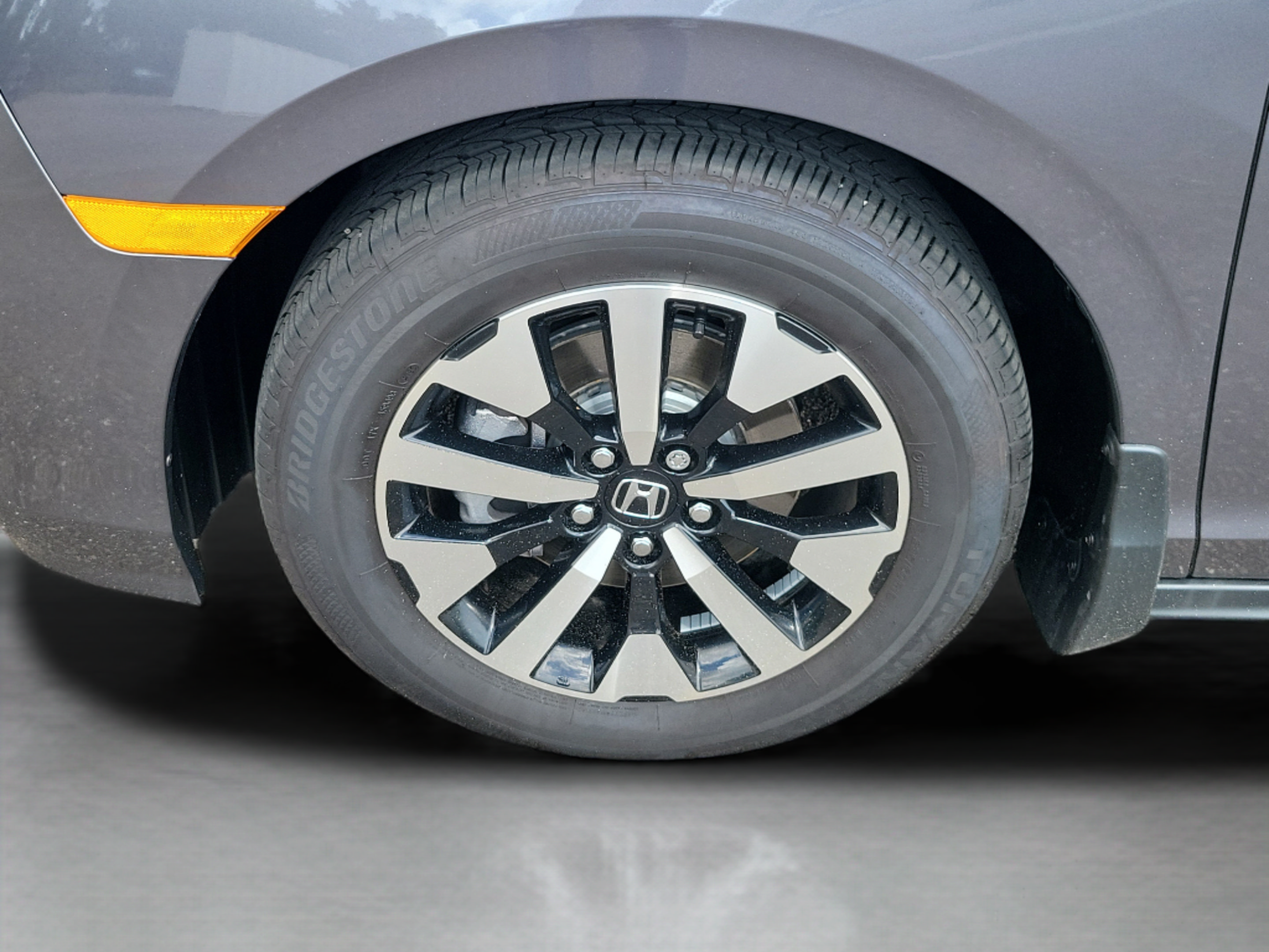 Certified 2026 Honda Odyssey EX-L image 35