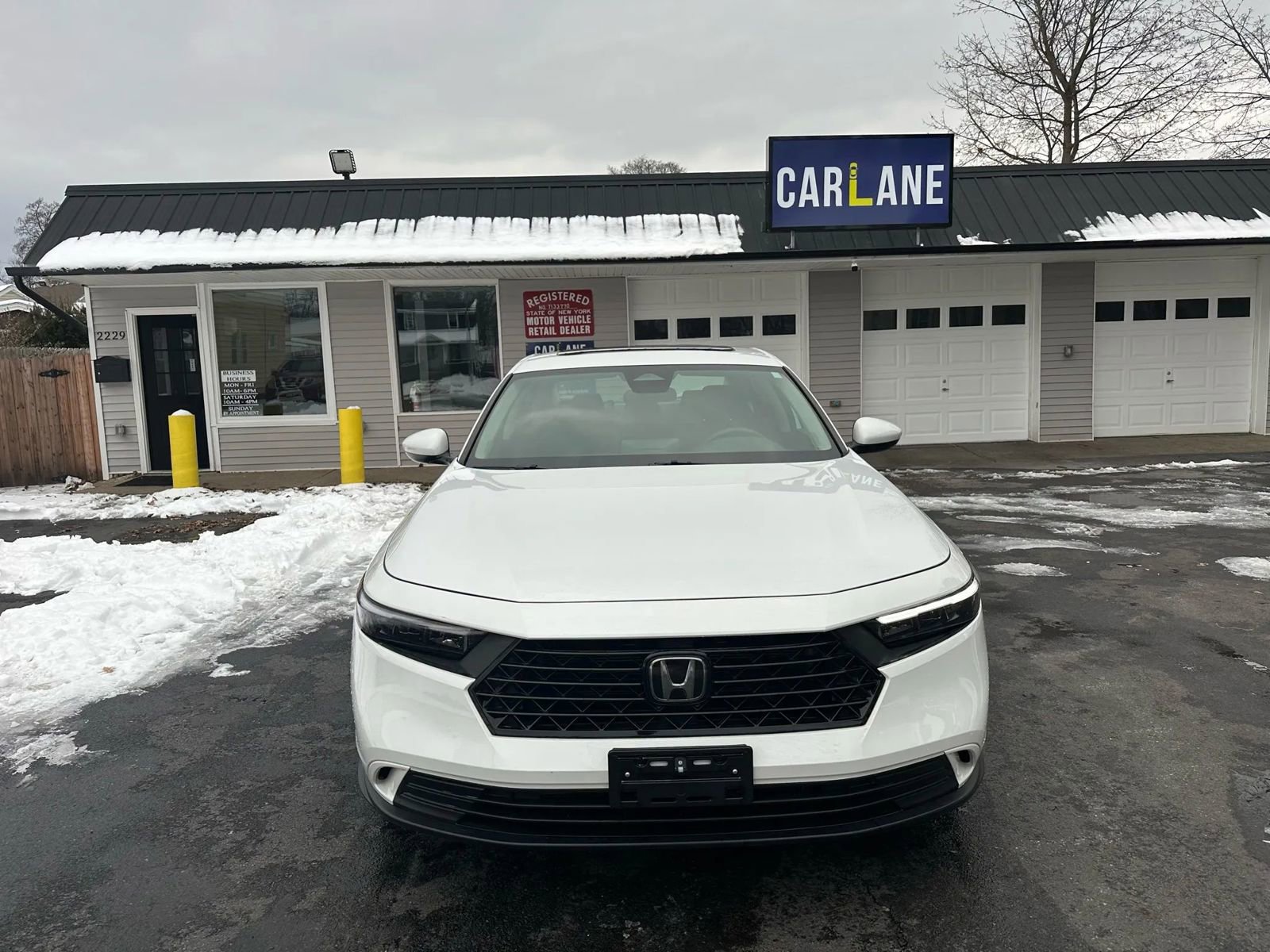 Used 2024 Honda Accord EX image 1