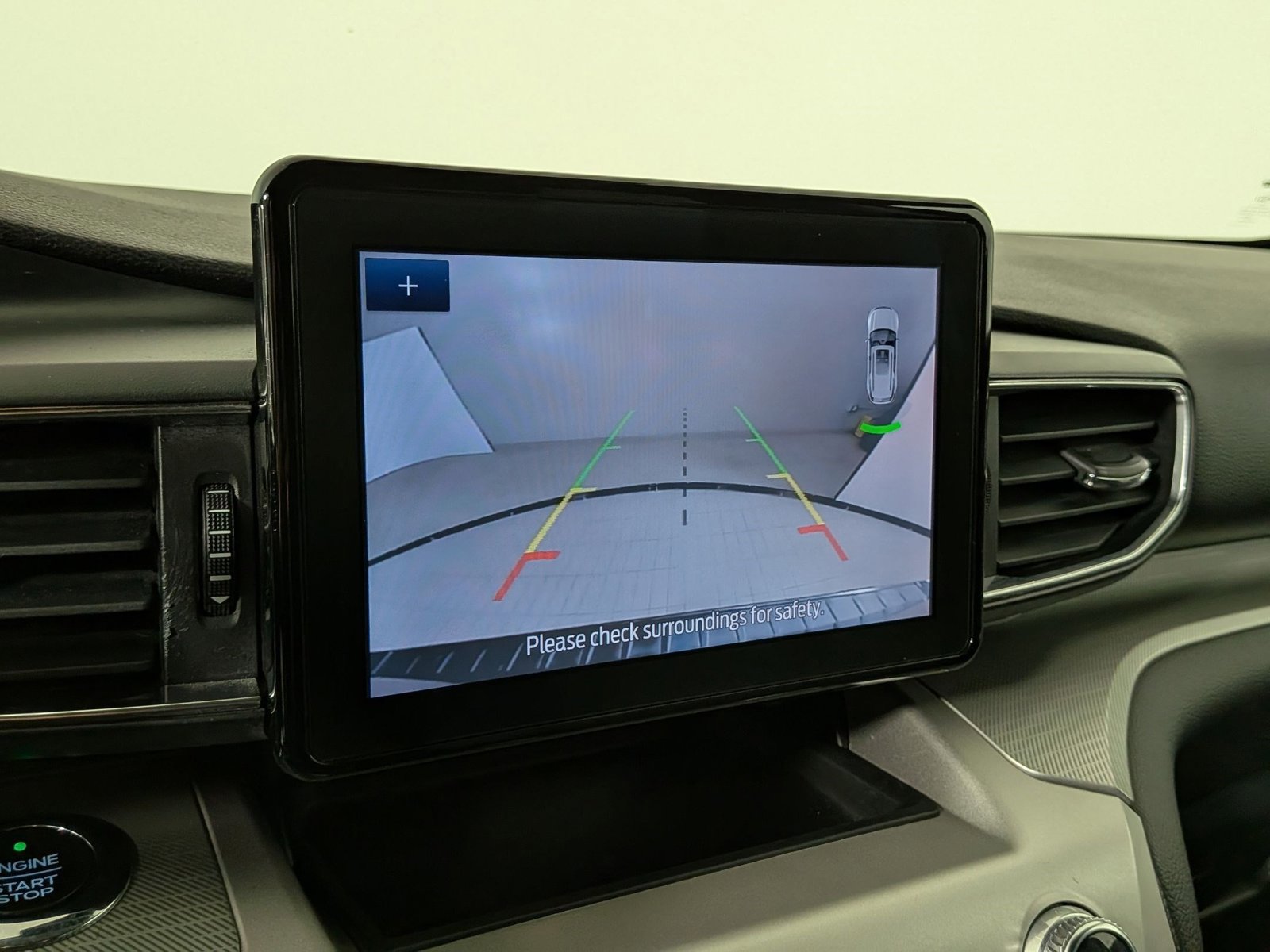 Used 2021 Ford Explorer XLT w/ Equipment Group 202A RWD image 19
