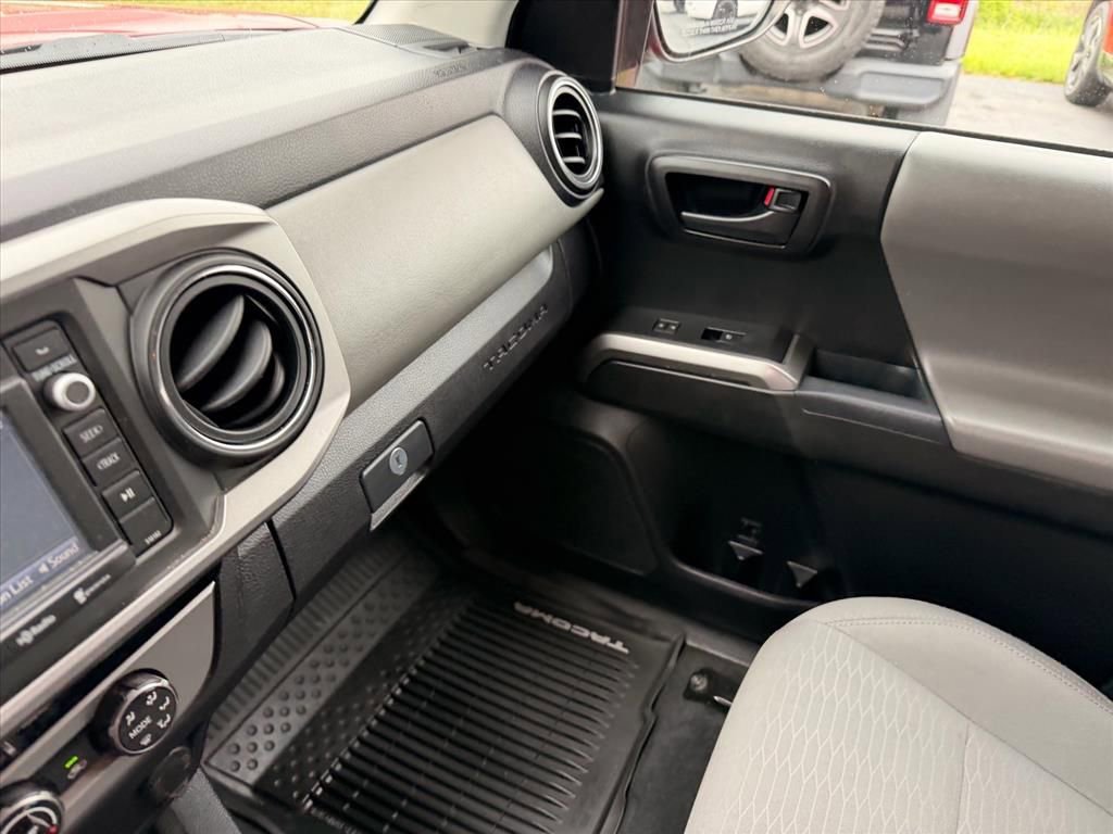 Used 2017 Toyota Tacoma SR5 w/ Tow Package AWD/4WD image 14