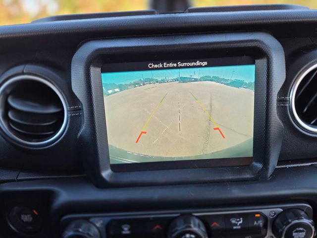 Used 2018 Jeep Wrangler Unlimited Sahara w/ Quick Order Package 24M Moab image 24