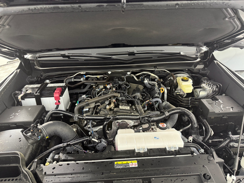 Used 2025 Toyota Tacoma Limited image 24
