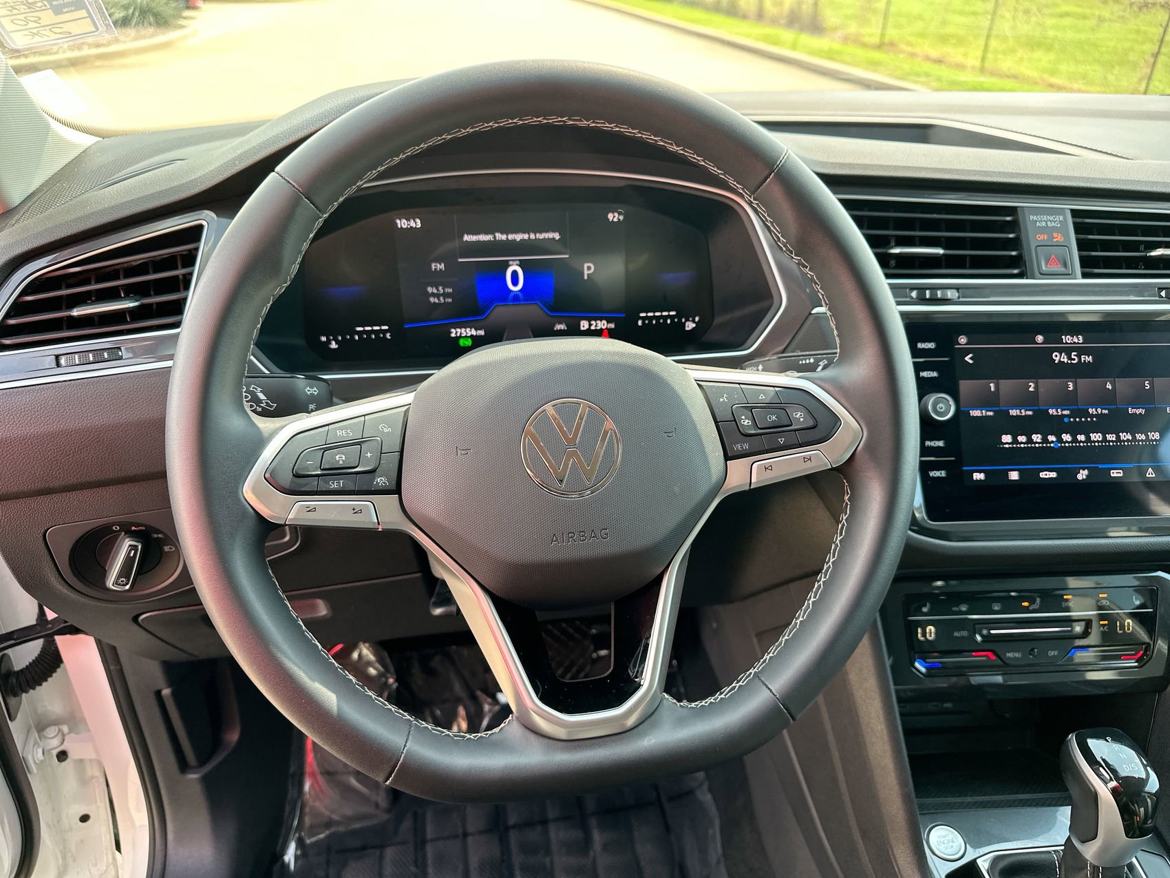 Used 2024 Volkswagen Tiguan SE FWD image 14