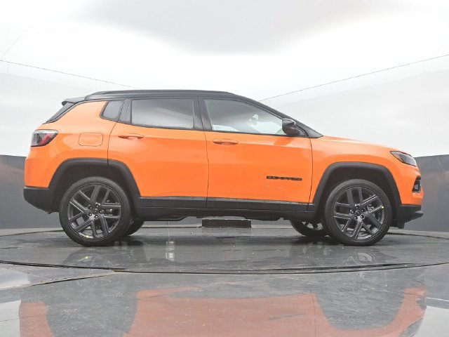 New 2026 Jeep Compass Limited w/ Sun, Sound & Navigation Group AWD/4WD image 52