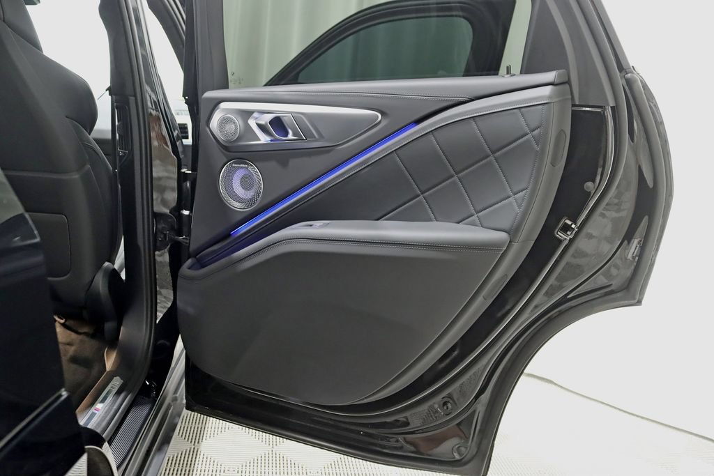 Used 2023 BMW XM AWD/4WD image 40
