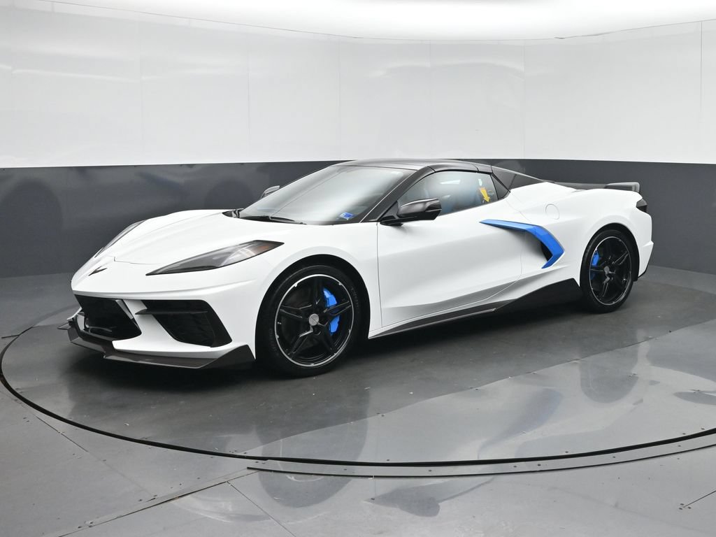 Used 2021 Chevrolet Corvette Stingray Premium Conv w/ Z51 Performance Package RWD image 3