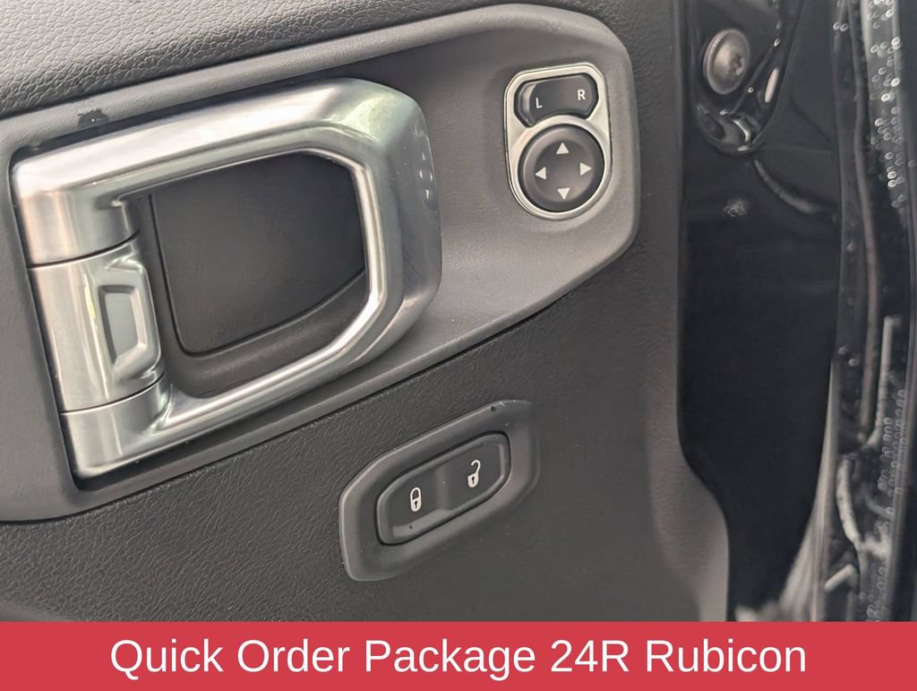 Used 2025 Jeep Gladiator Rubicon w/ Steel Bumper Group AWD/4WD image 12