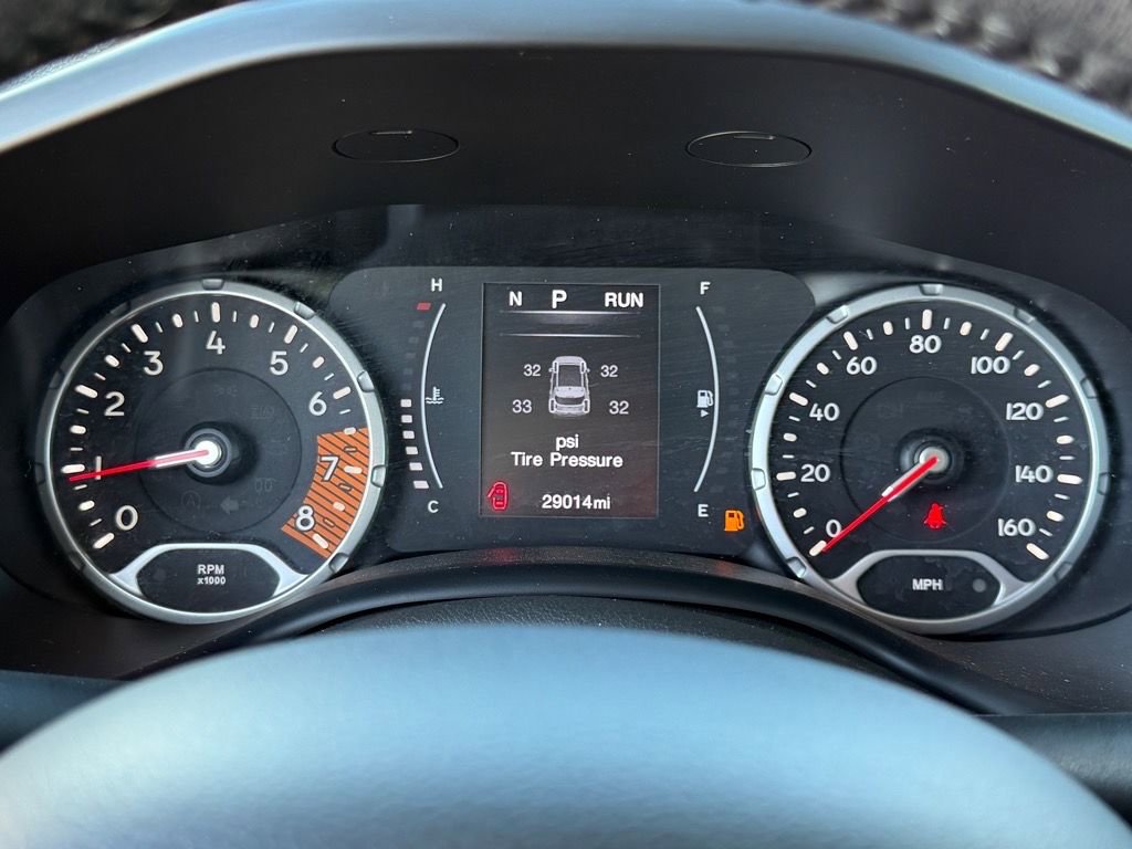 Used 2023 Jeep Renegade Latitude w/ Premium Group image 14