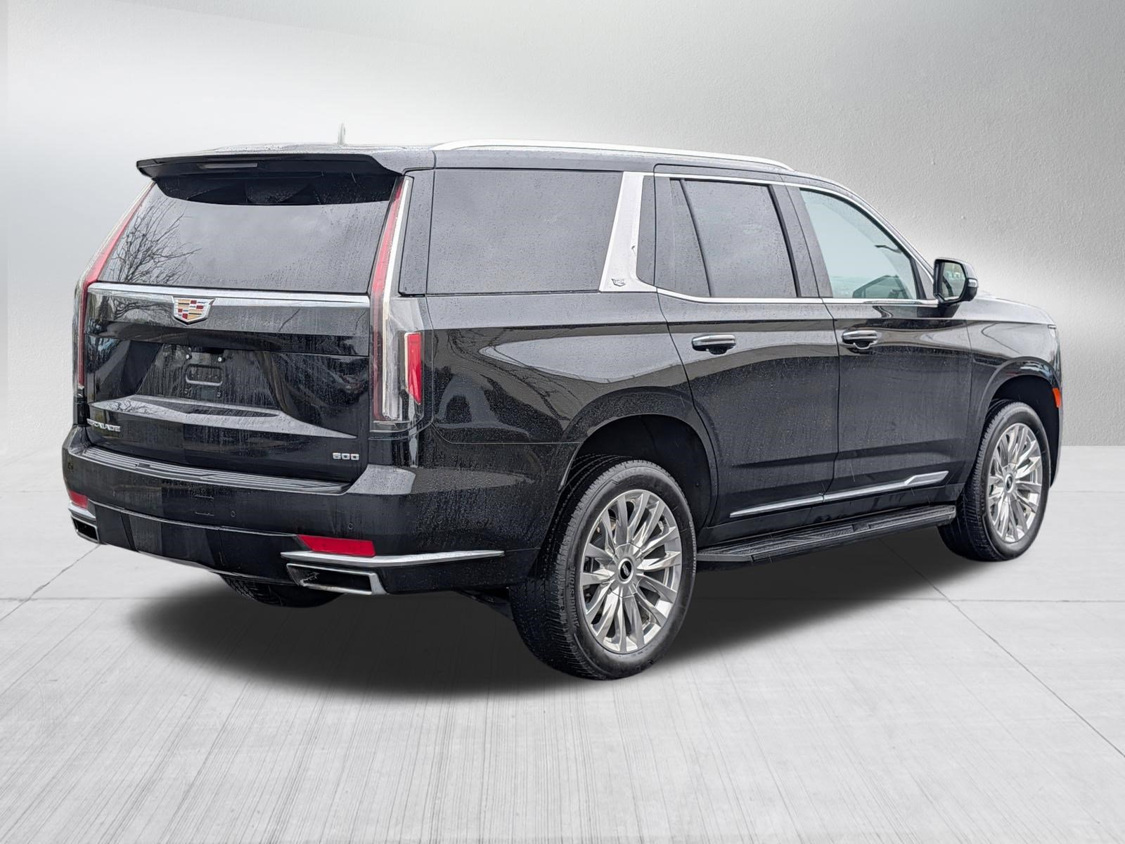 Used 2024 Cadillac Escalade Premium Luxury w/ LPO, Floor Liner Package AWD/4WD image 7