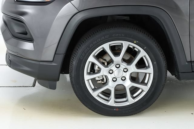 Used 2022 Jeep Compass Latitude AWD/4WD image 7