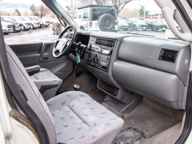 Used 1997 Volkswagen Eurovan Camper image 16