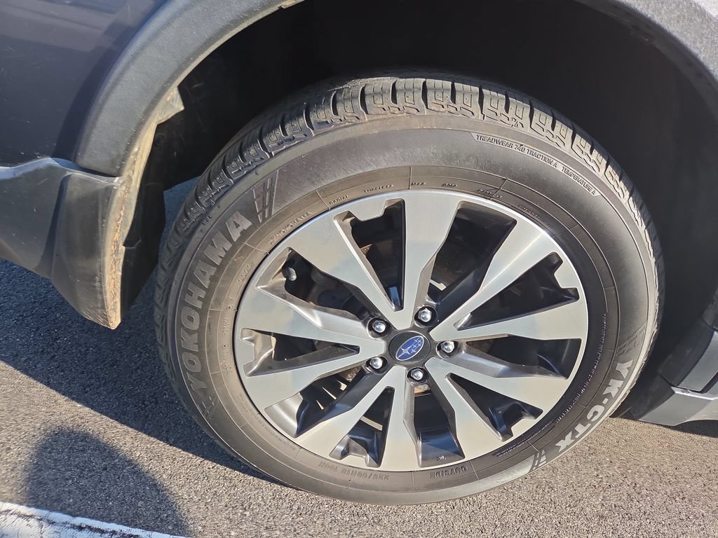 Used 2016 Subaru Outback 2.5i Limited AWD/4WD image 4