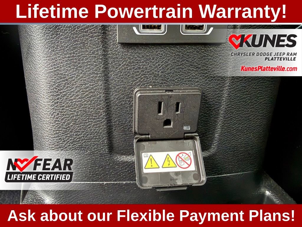 Used 2023 Jeep Wrangler Unlimited Sahara image 36