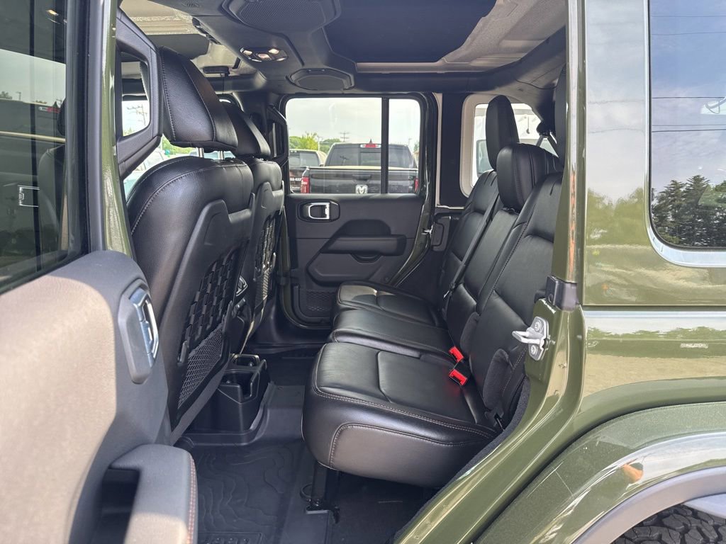 Used 2021 Jeep Wrangler Unlimited Rubicon w/ Dual Top Group AWD/4WD image 22