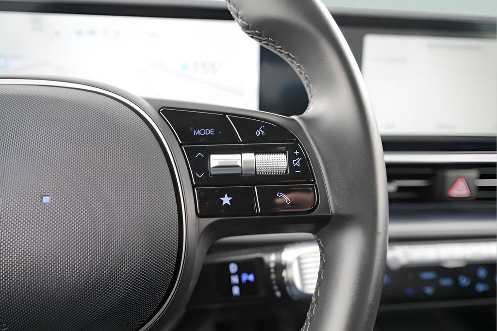 Used 2024 Hyundai Ioniq 6 SEL AWD/4WD image 29