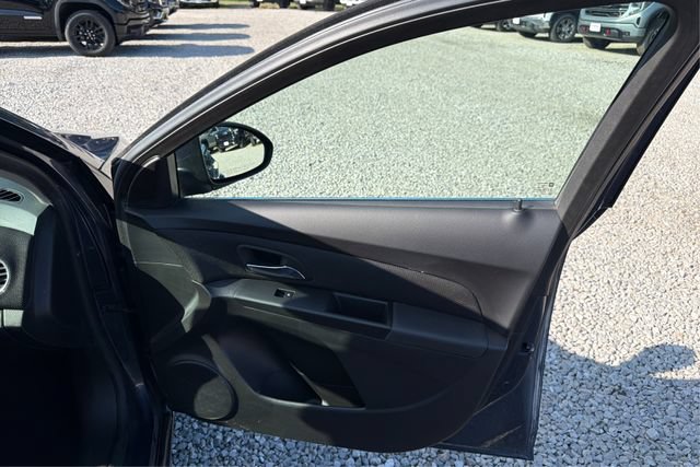 Used 2013 Chevrolet Cruze Eco FWD image 16
