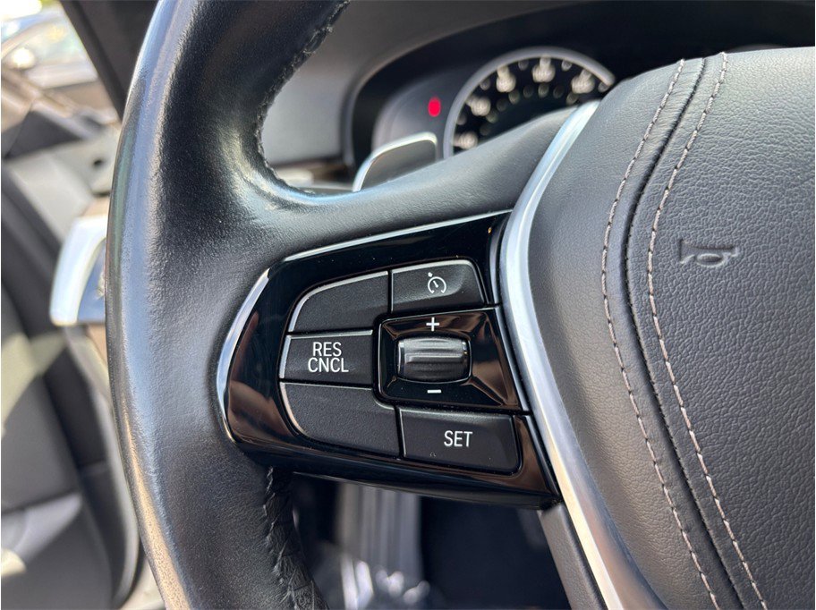 Used 2018 BMW 540i RWD image 26