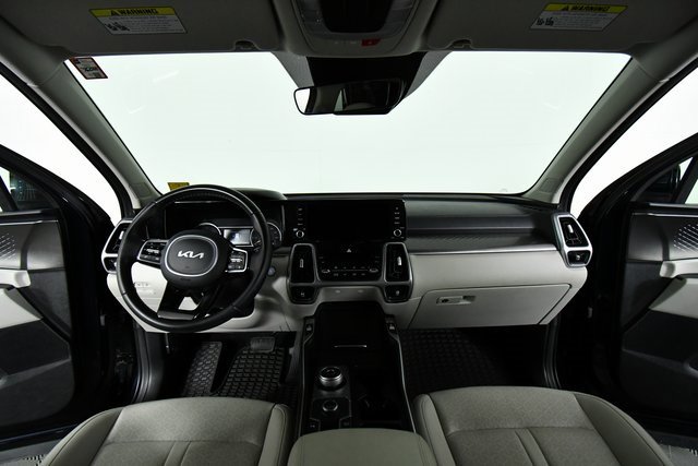 Used 2024 Kia Sorento EX image 18