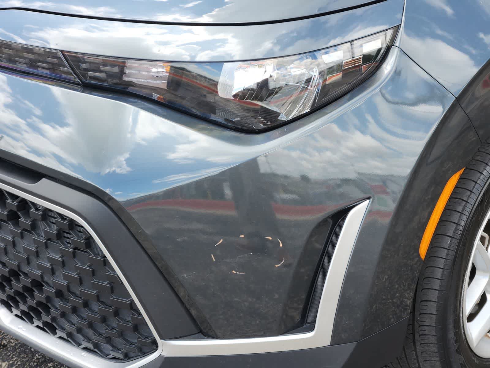 Certified 2025 Kia Soul LX w/ LX Technology Package FWD image 7