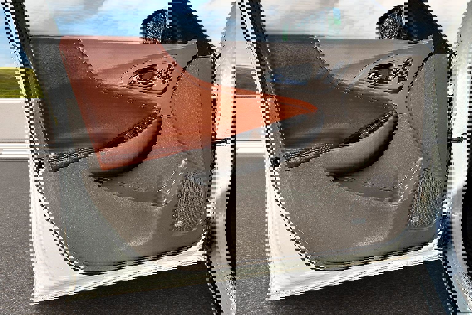 Used 2016 Chevrolet Malibu Premier w/ Driver Confidence Package II image 12