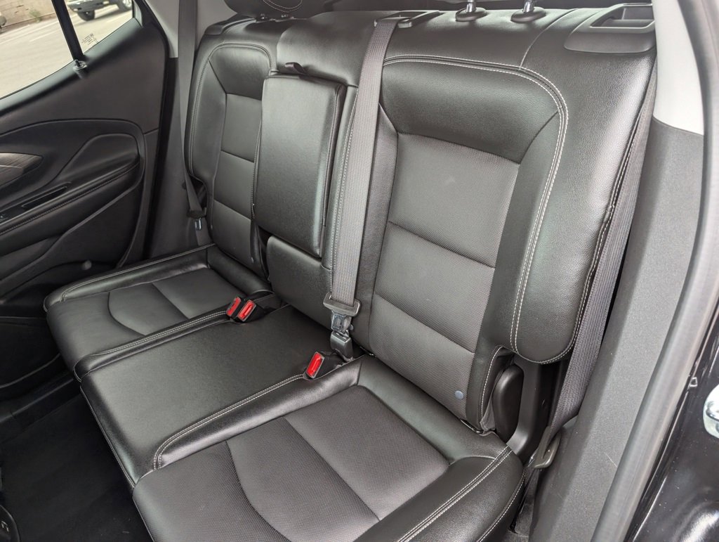 Certified 2024 GMC Terrain SLT image 13