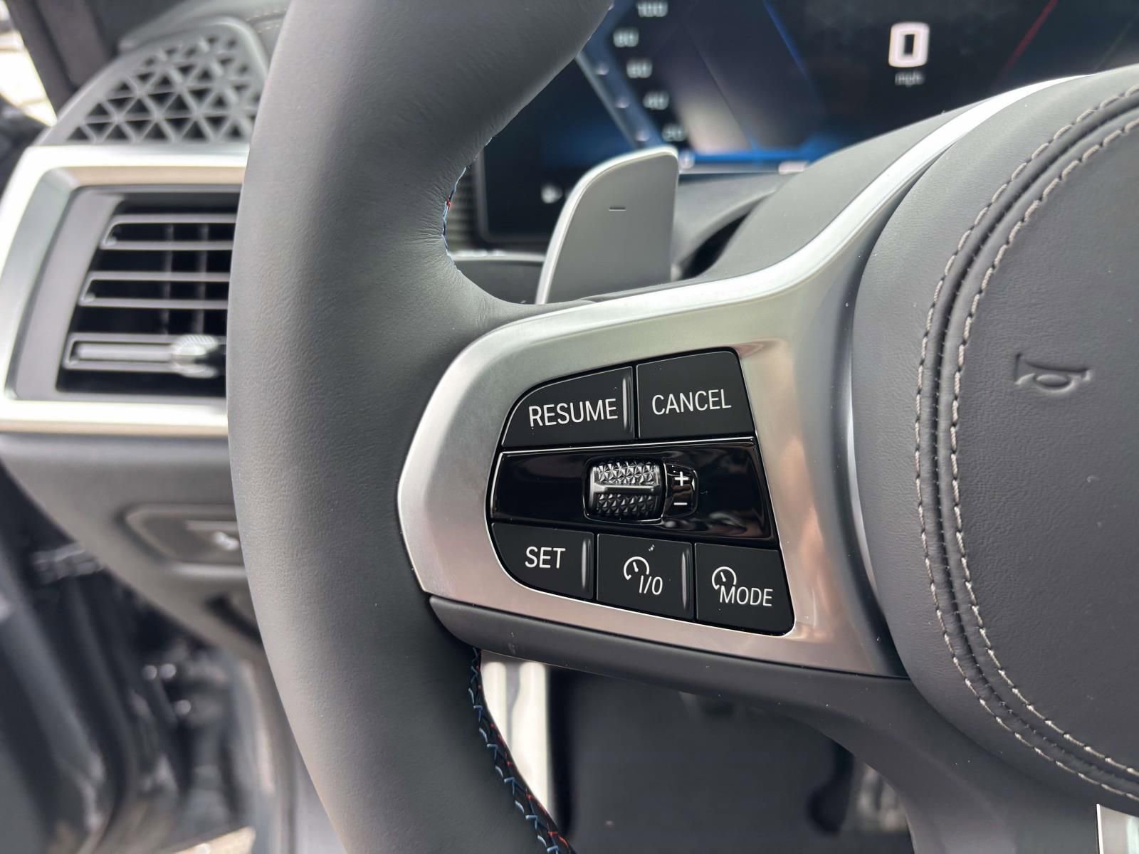 New 2026 BMW X5 M60i w/ Executive Package image 17