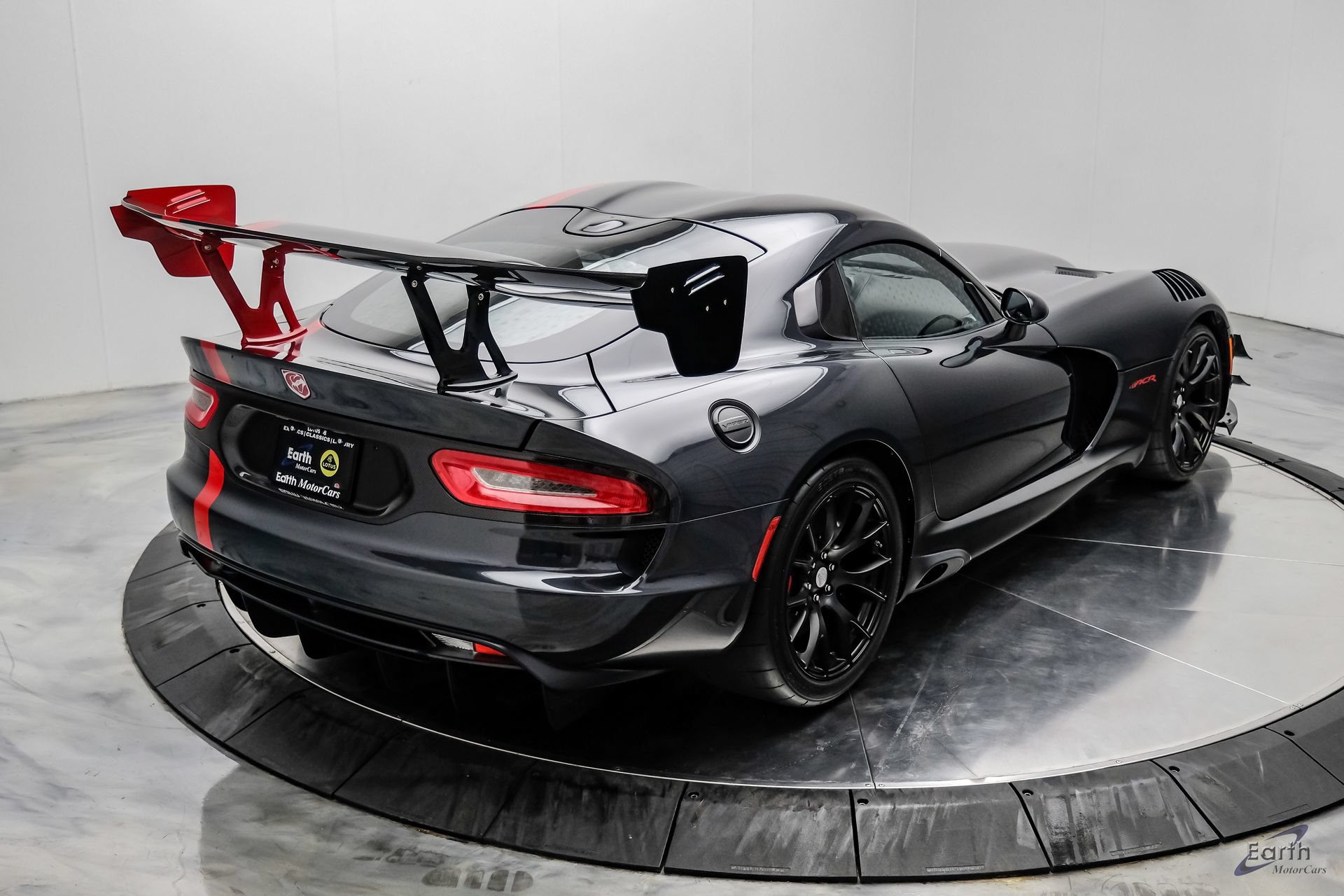 Used 2017 Dodge Viper ACR w/ Extreme Aero Package RWD image 24