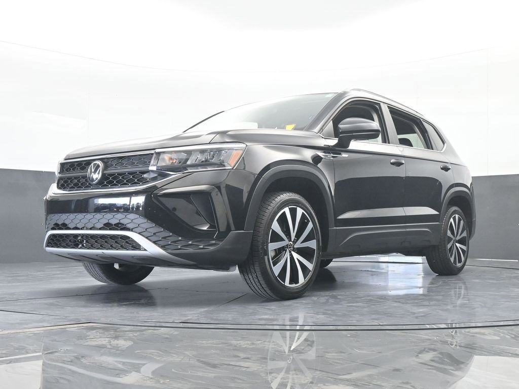 Used 2024 Volkswagen Taos SE image 56