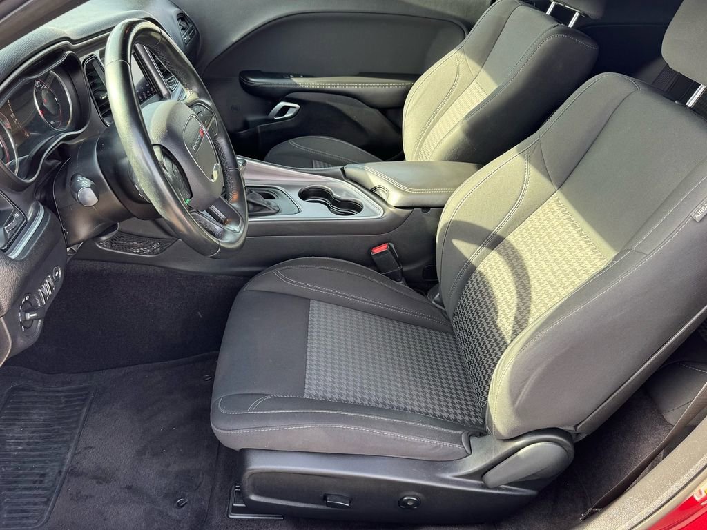 Used 2019 Dodge Challenger SXT RWD image 12