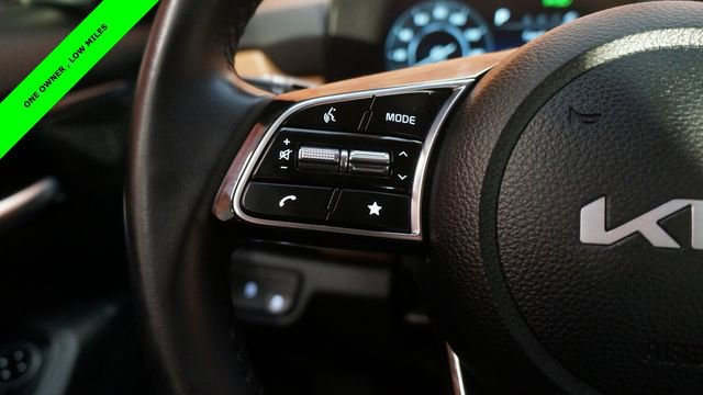 Used 2025 Kia Seltos EX w/ EX Sunroof Package FWD image 23