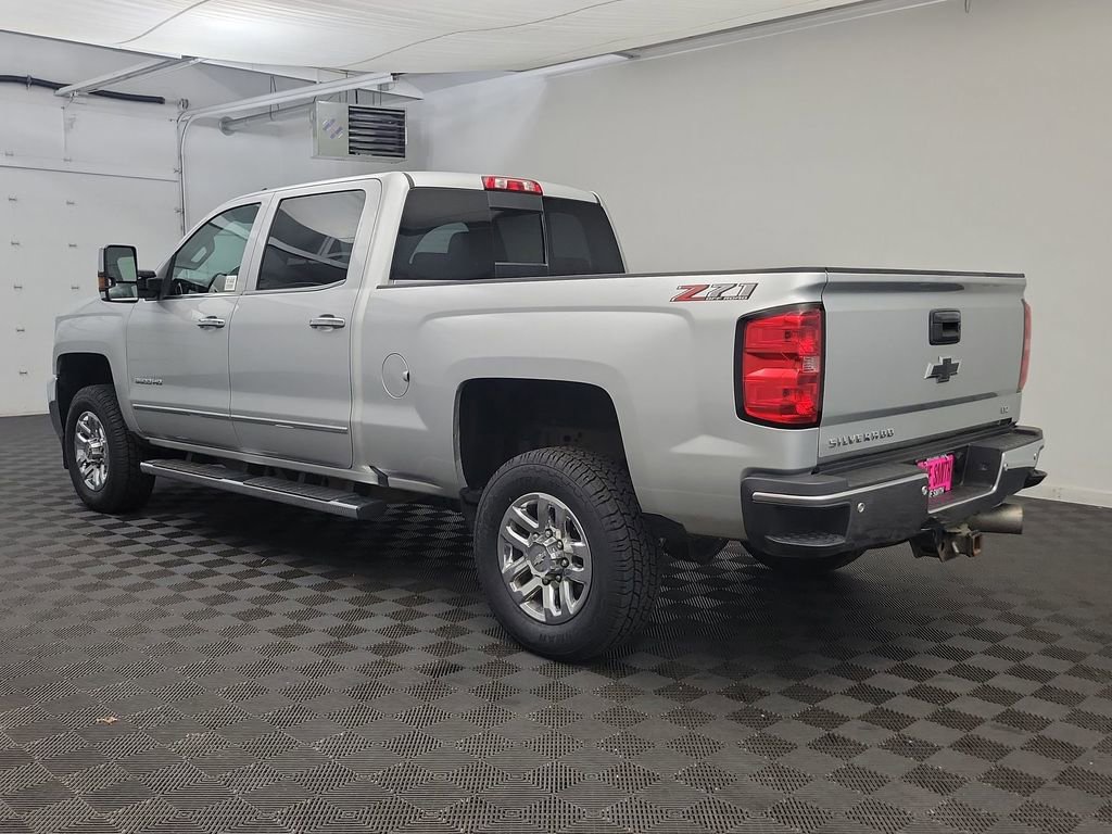 Used 2019 Chevrolet Silverado 3500 LTZ w/ Duramax Plus Package image 3