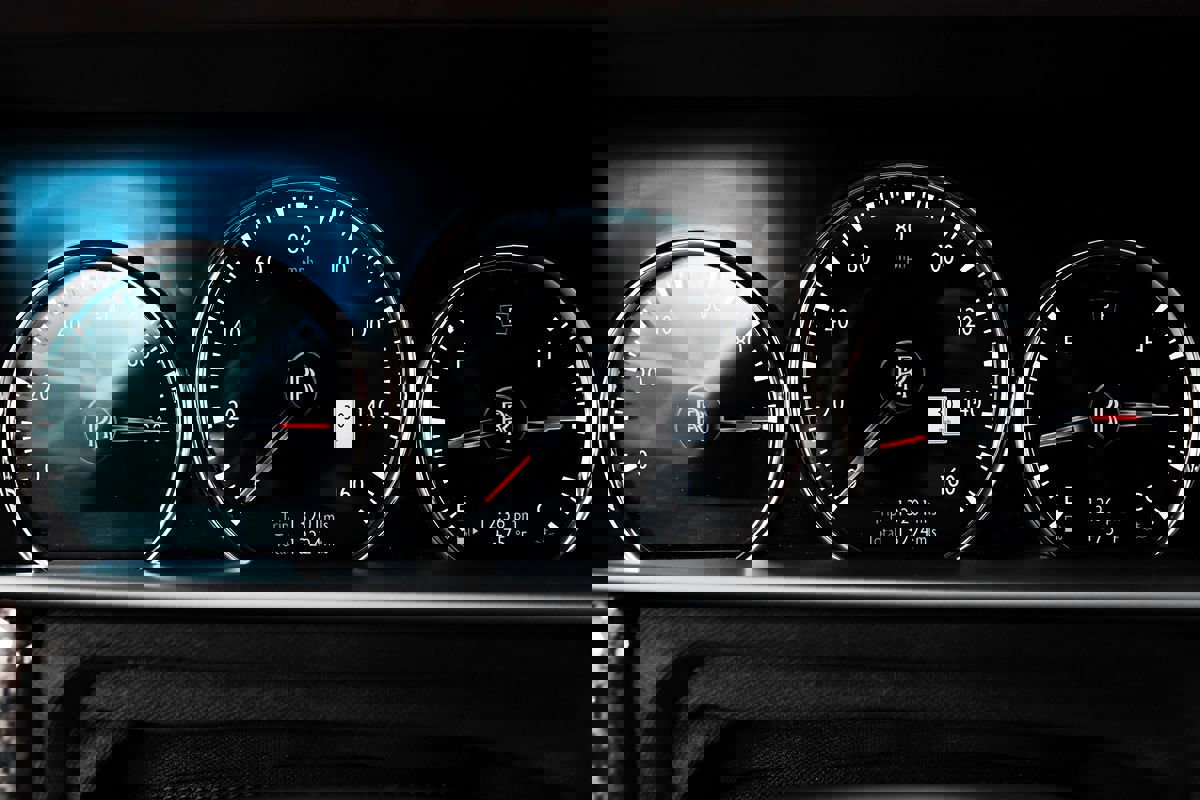 Used 2023 Rolls-Royce Cullinan Black Badge w/ Dark Exterior Package image 17