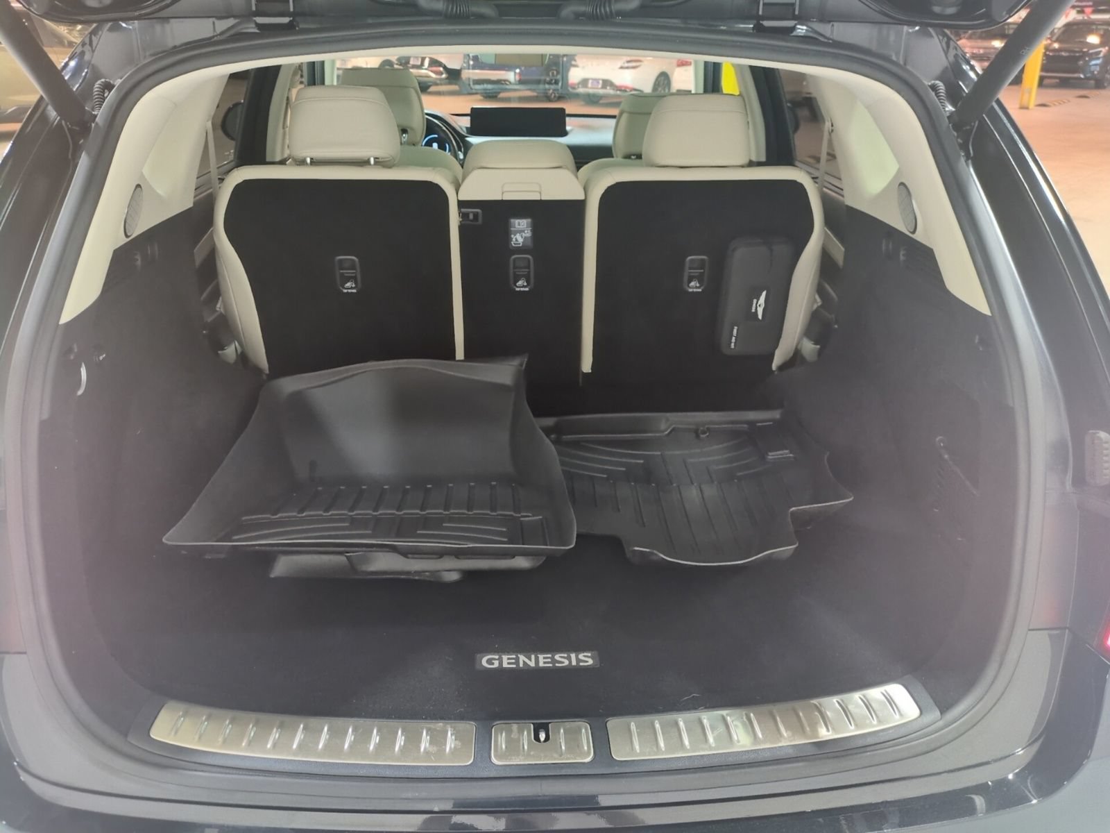 Used 2023 Genesis GV80 2.5T w/ Prestige 20" Package AWD/4WD image 12